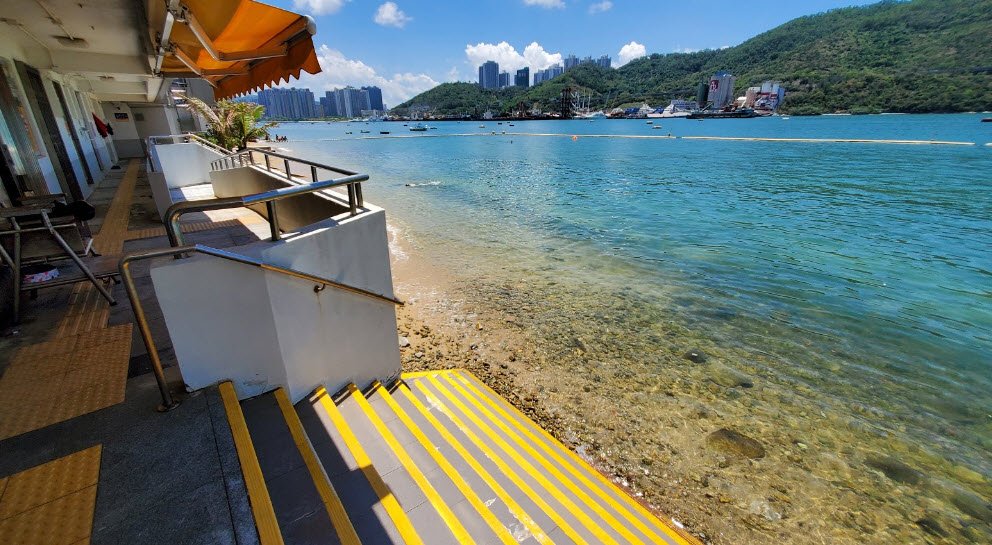 Approach Beach, China